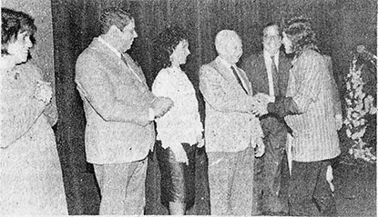 Paulo Brandão recebe prêmio de Jacob Steinberg