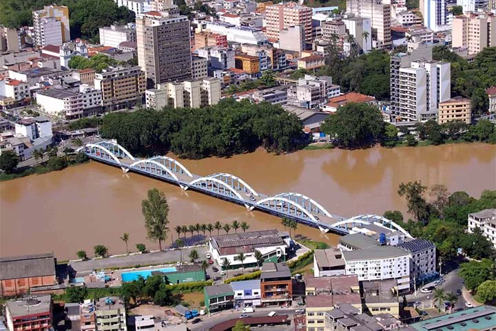 Barra Mansa cadastra veículos e fornecedores Janela Publicitária