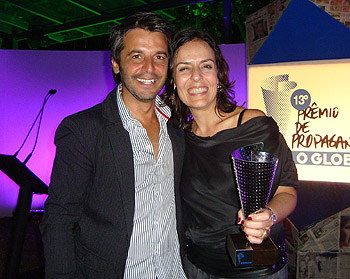 Ricardo Real, da Script e Luiza Costa, gerente de marketing do Rio Design